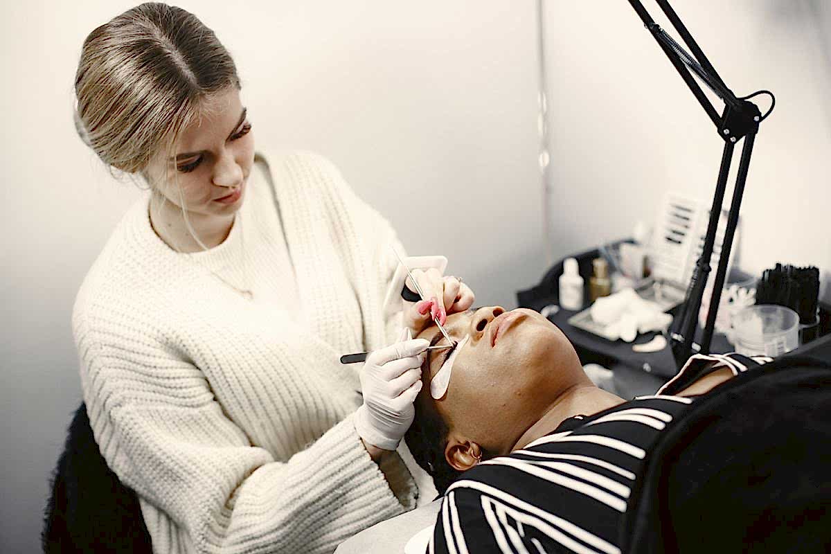 atasehir fetih kalici makyaj 9859458